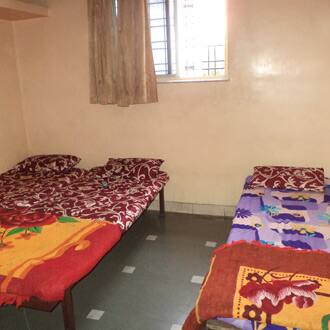 Sai Priya Guest House, Shirdi 3